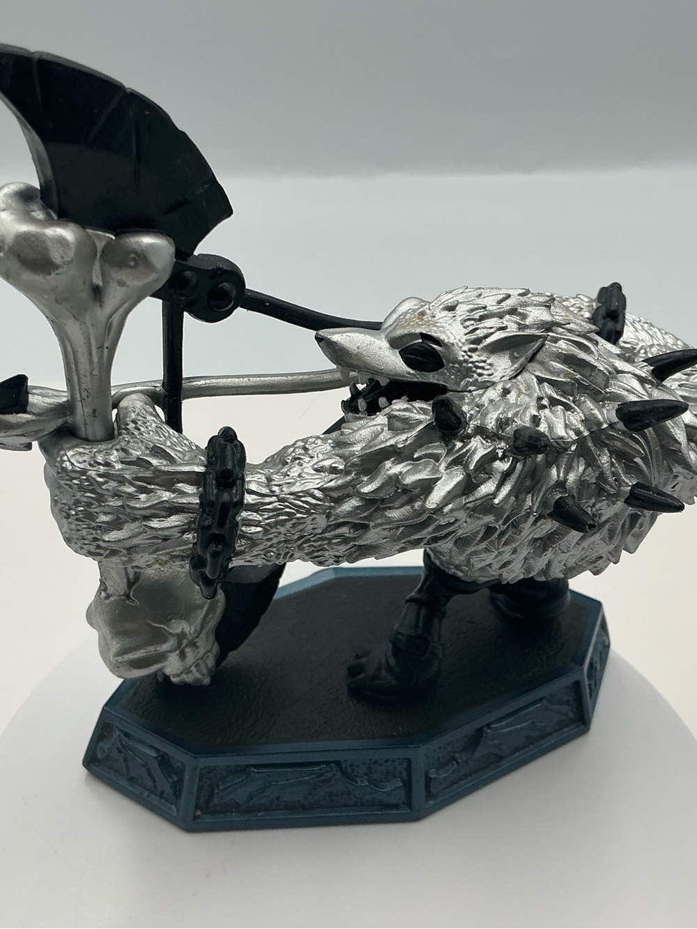 Wolfgang Dark Master Sensei Universal Figure - Picture 3 of 5